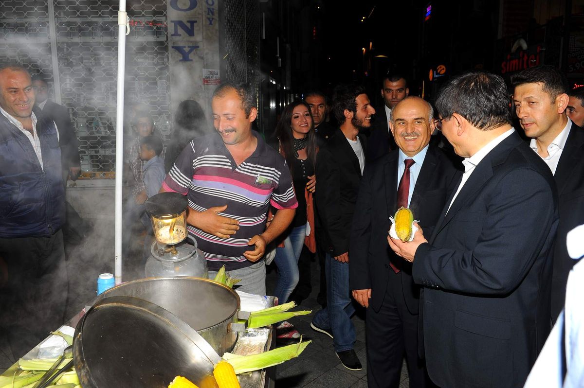 Dışişleri Bakanı Ahmet Davutoğlu Trabzon\'da