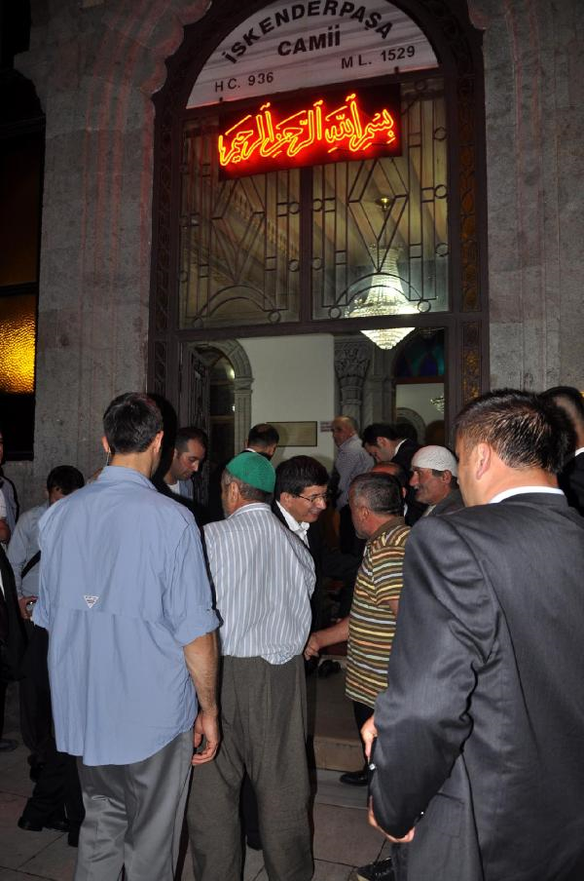 Dışişleri Bakanı Davutoğlu Trabzon\'u Gezdi, Mısır Yedi, Top Oynadı