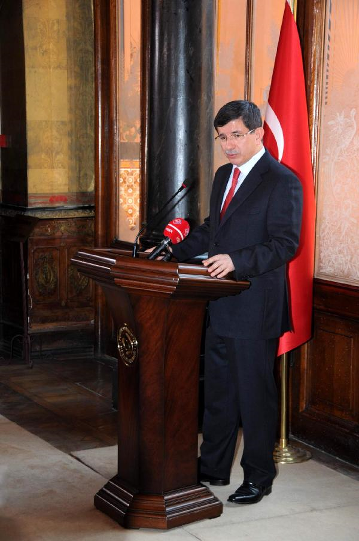 Dışişleri Bakanı Davutoğlu Trabzon\'u Gezdi, Mısır Yedi, Top Oynadı (3)