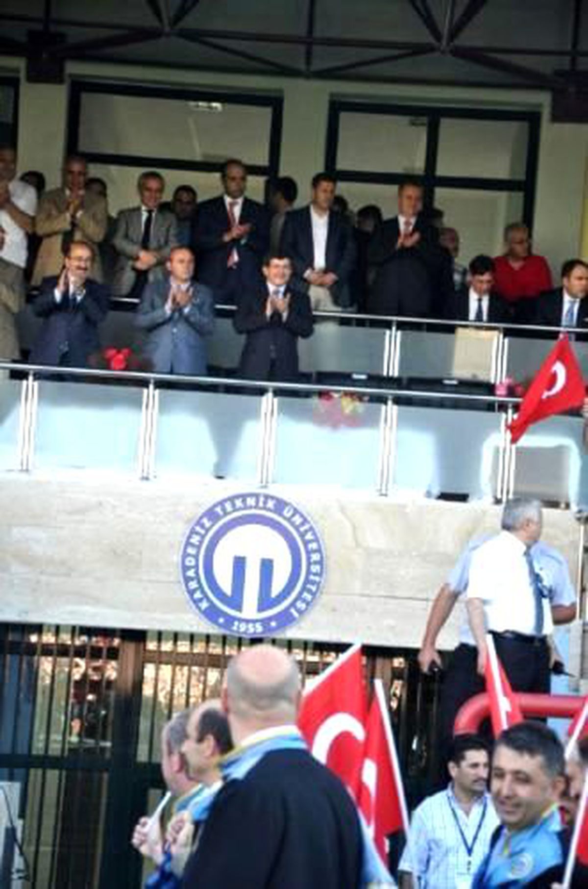 Dışişleri Bakanı Davutoğlu Trabzon\'u Gezdi, Mısır Yedi, Top Oynadı (5)