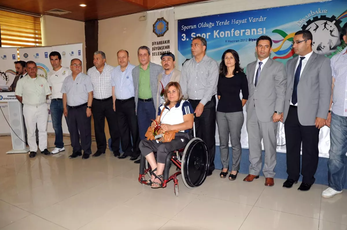 Diyarbakır\'da 3. Spor Konferansı Başladı
