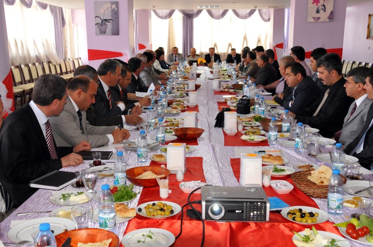 Karaman\'da Yatırım İzleme ve Değerlendirme Toplantısı Yapıldı