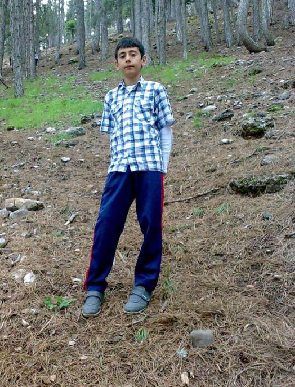 Karne Almaya Geldiği Okulda Çıkan Kavgada Başını Duvara Çarpan Öğrenci Öldü