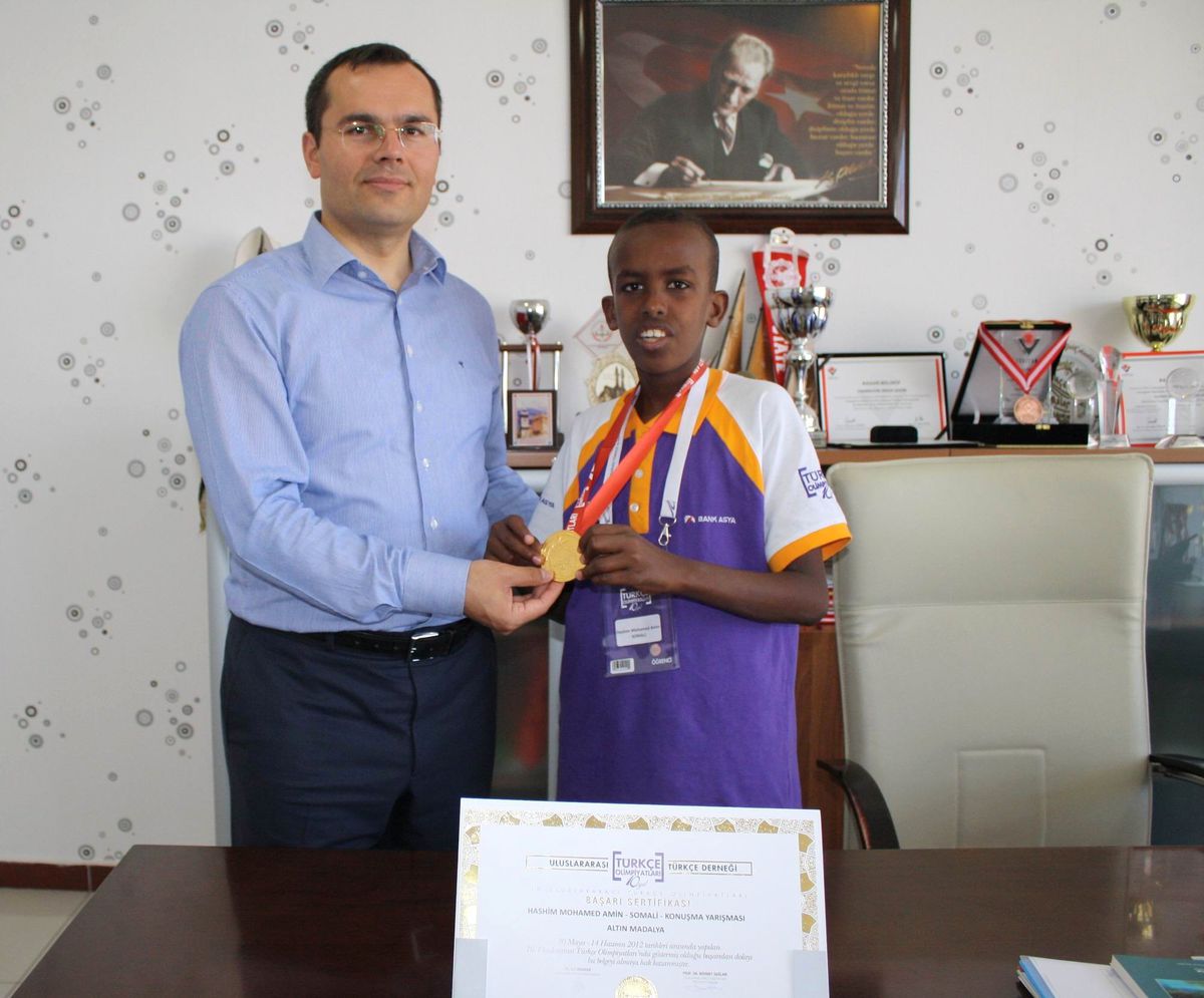 Kılıçaslan\'ın Somalili Öğrencisi Türkçe Olimpiyatlarında En İyi Konuşma Şampiyonu Oldu