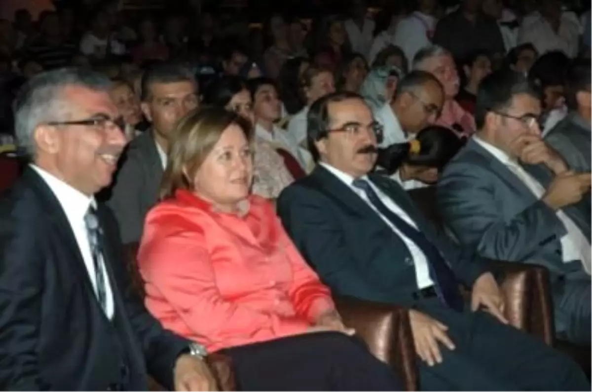 Ömer Çelik\'ten \'Kan Bağışı\' Yorumu