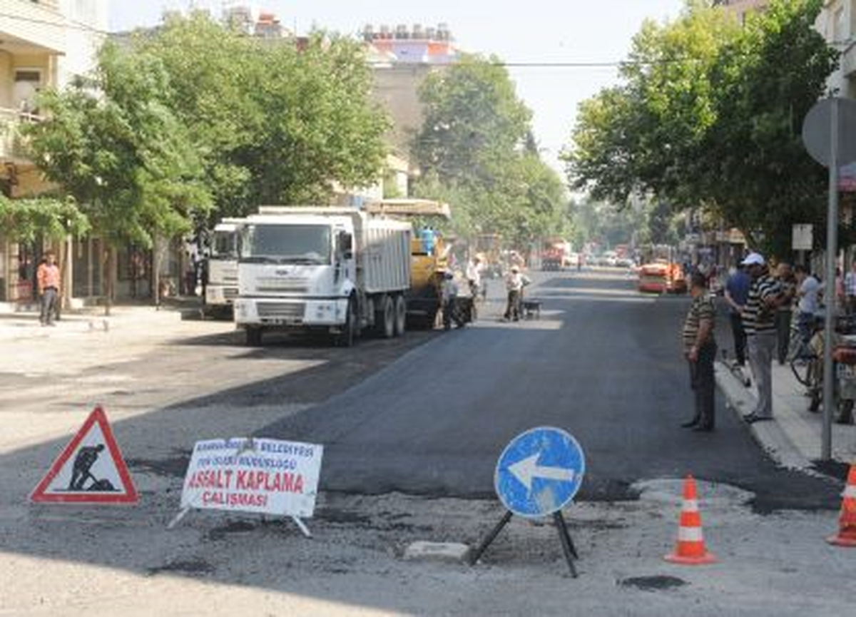 Sarayaltı Caddesi Asfaltlanıyor