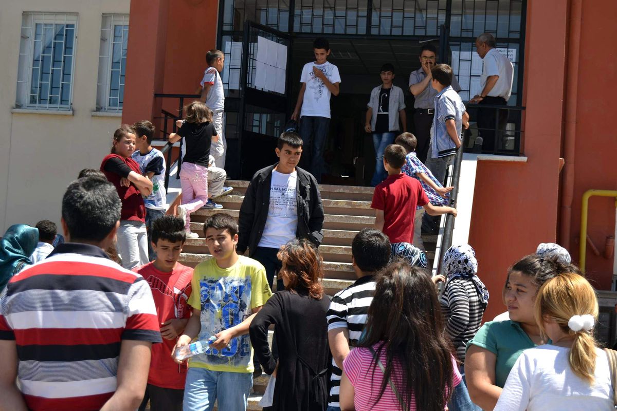 Matematik Öğrencileri Terletti