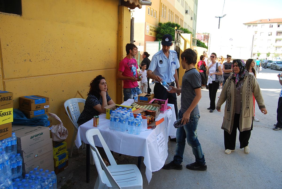 Sbs\'ye Giren Öğrencilere Belediye Morali