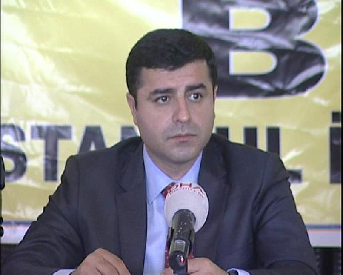 'Devlet de PKK da Savaşmayı Bıraksın!'