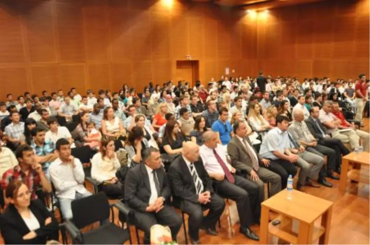 Türkçe Öğrenen Yabancıların Mezuniyet Coşkusu