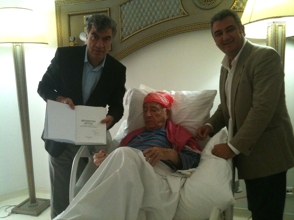Ünlü İş Adamı Selçuk Yaşar Ameliyat Oldu