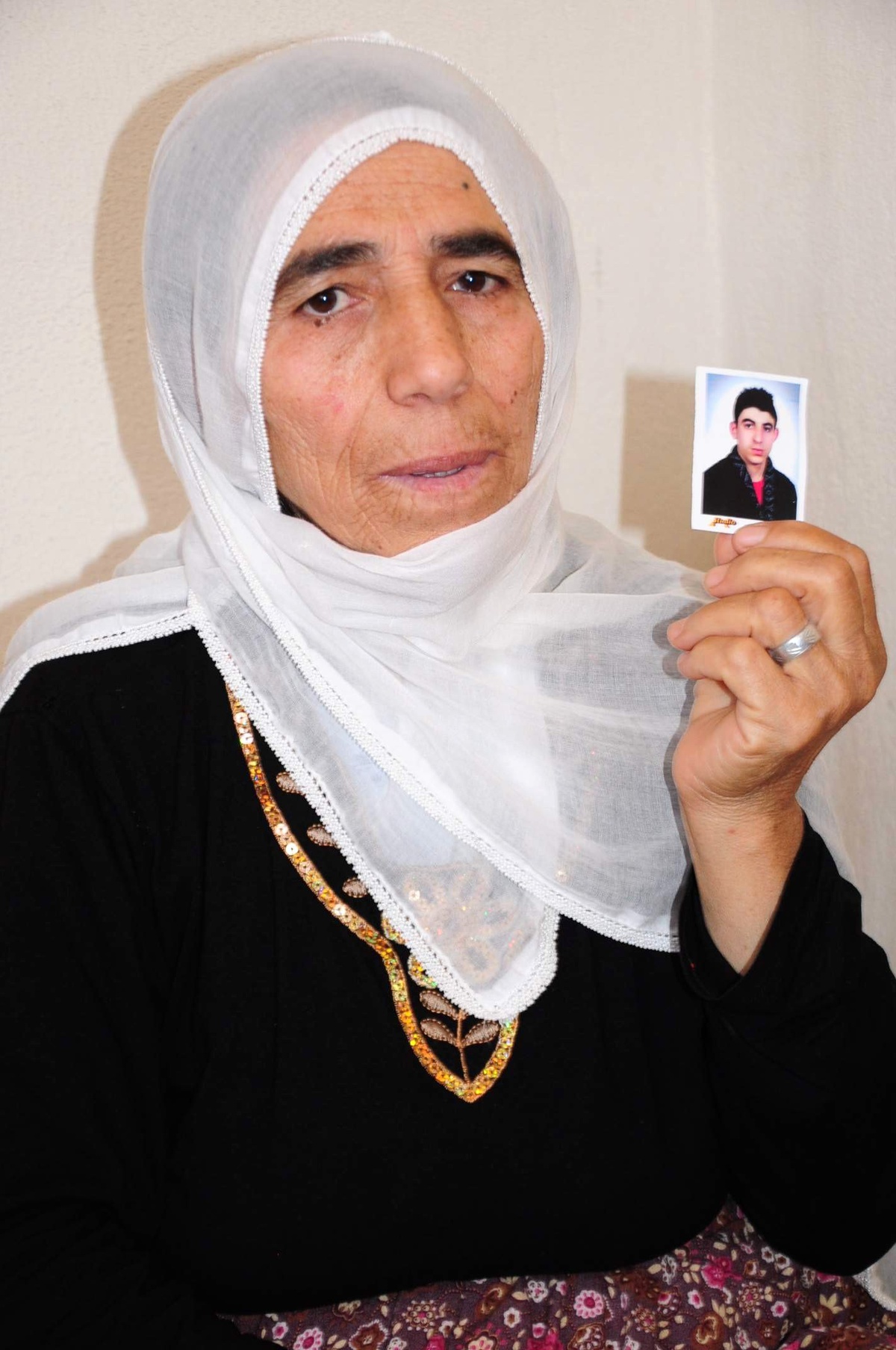 Acılı Anne 13 Gündür Kayıp Oğlunu Arıyor