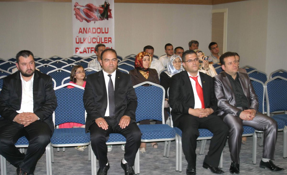 Anadolu Ülkücüler Platformu\'ndan MHP Yönetimine İstifa Çağrısı