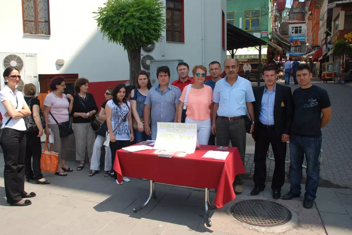 CHP'den Haberal İçin İmza Kampanyası