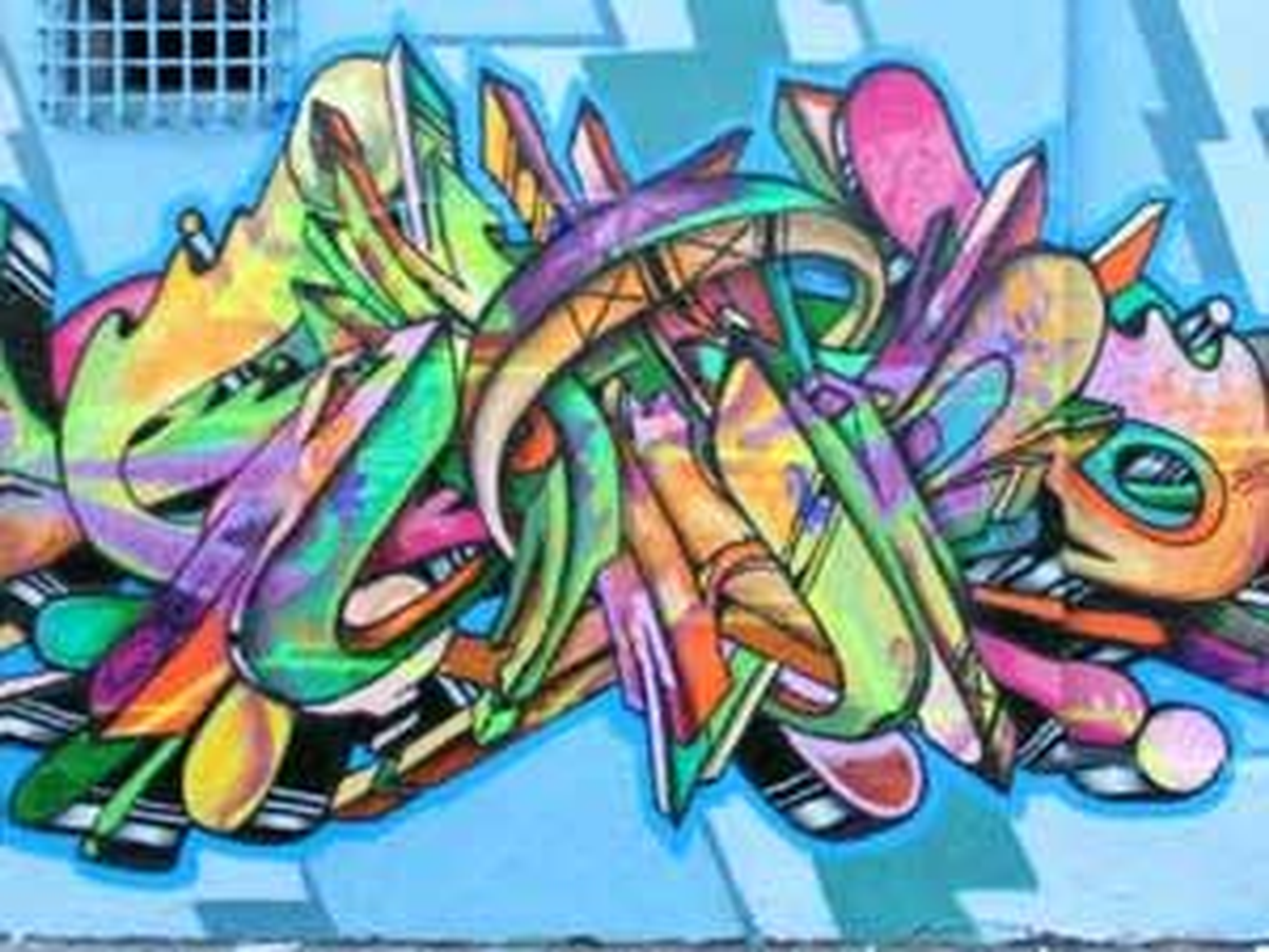 Kıbrıs\'ta Gençlerden Barış İçin Grafiti