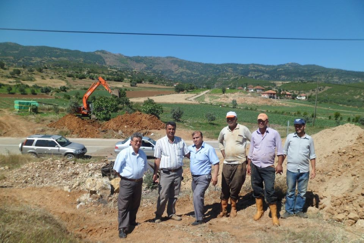 Kiraz Karaburç Köyü İçme Suyu İsale Hattı İnşaatı Başladı