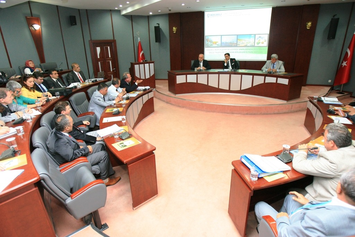 Kocaeli\'de Demiryolu Masaya Yatırıldı