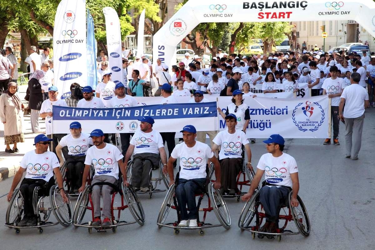 Olimpik Gün Koşusu Yapıldı