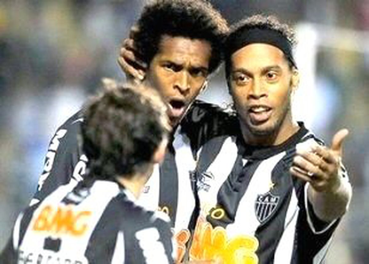 Ronaldinho Coştu, Eski Aslan Yazdı!