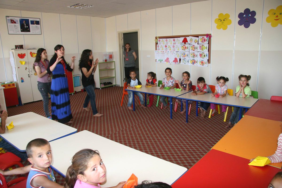 Suriyeli 4 Bin Çocuğa Konteynır Eğitim