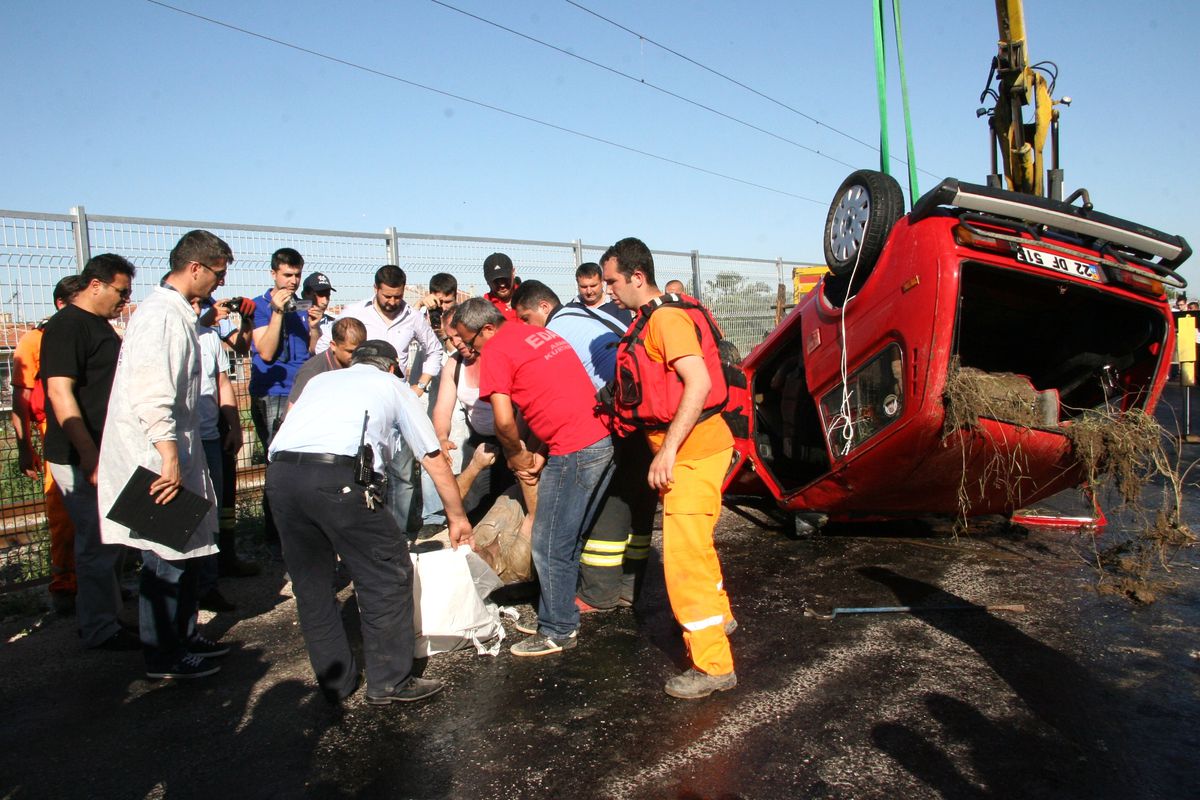 Tunca Nehrine Uçan Araç 18 Saat Sonra Çıkartıldı