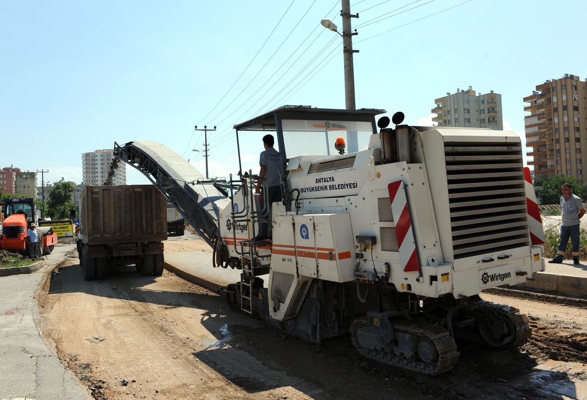 Aşık Veysel Caddesi\'nde Birinci Etap Tamamlandı