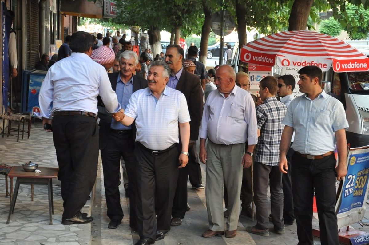 Başkan Sadak\'tan Esnaf ve Vatandaş Ziyareti