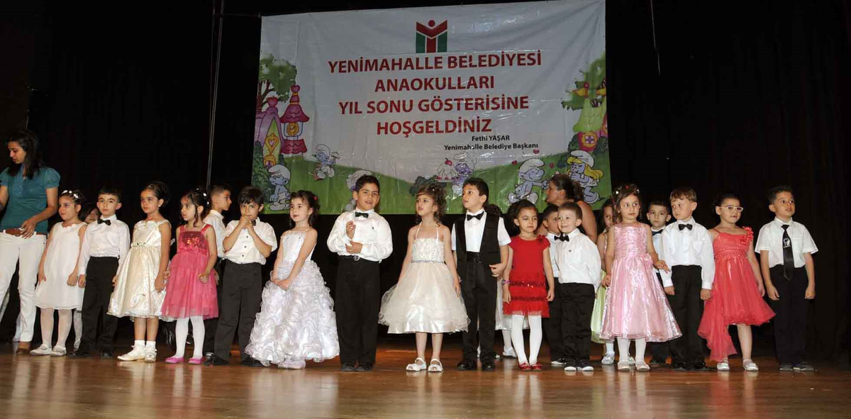 Başkan Yaşar İlk Diplomaları Verdi