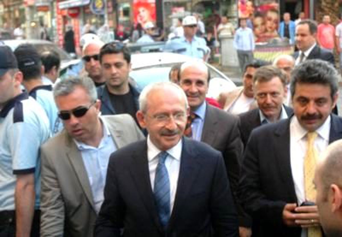 CHP Genel Başkanı Kılıçdaroğlu Trabzon\'da."Ülkenin Her Sorununa Çözüm Üreten Türkiye\'deki Tek...
