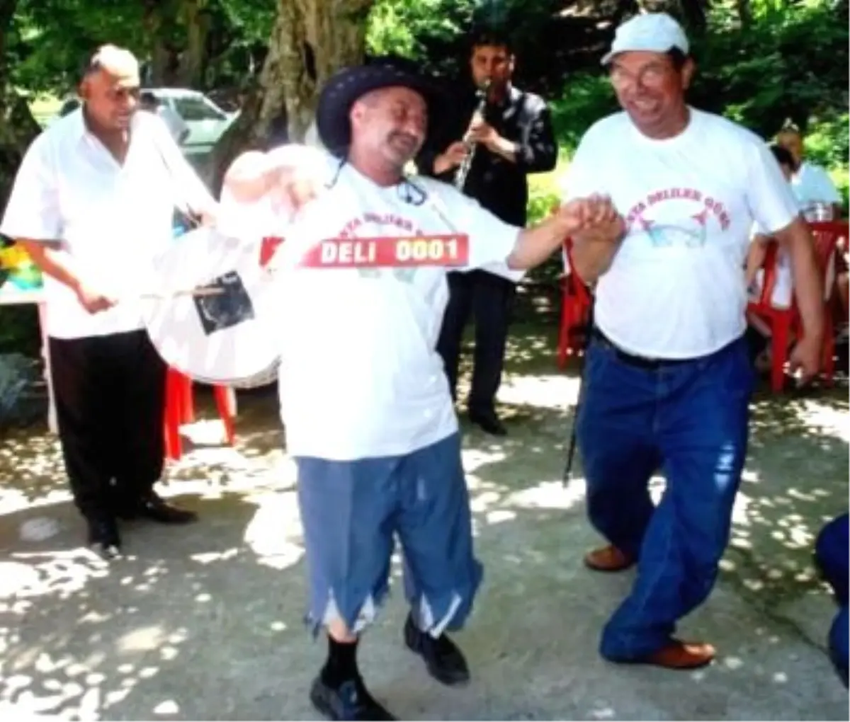 "Deliler" Başkanını Seçti