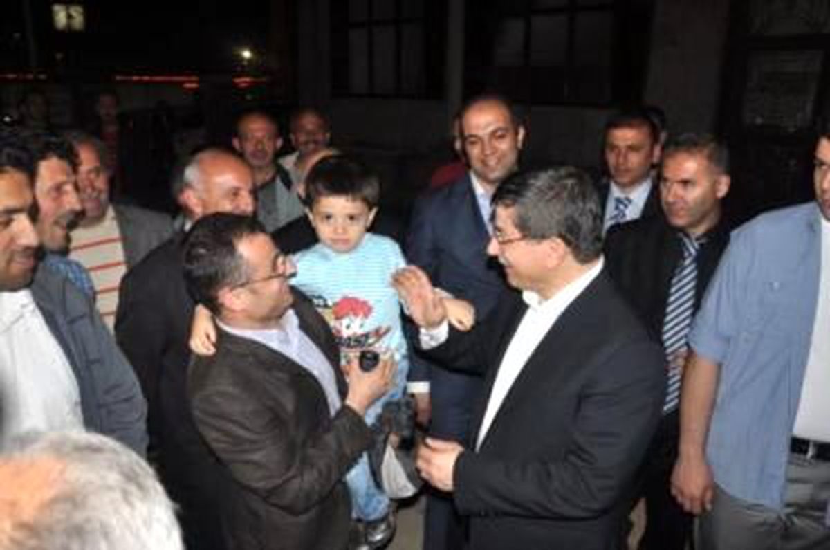 Dışişleri Bakanı Davutoğlu Trabzon\'u Gezdi, Mısır Yedi, Top Oynadı (4)