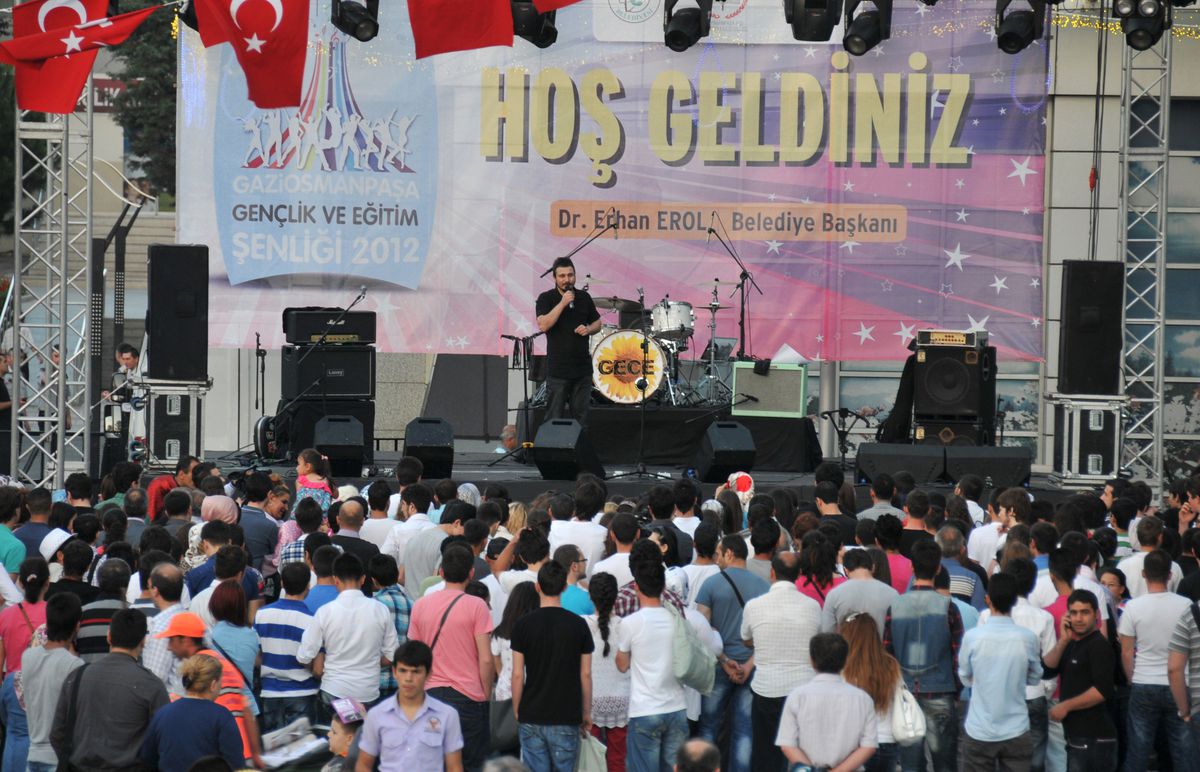 Gençlik Şenliği\'nin Finalinde Büyük Coşku