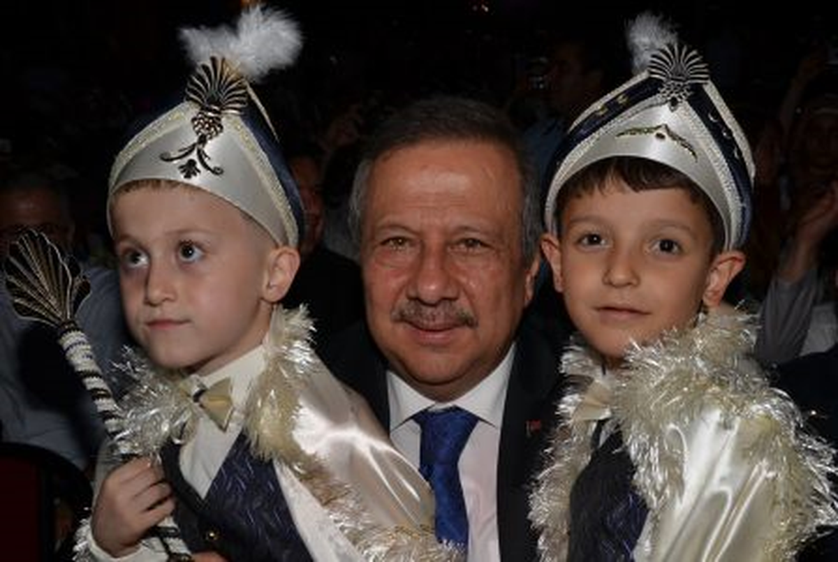 Görkemli Sünnet Şöleni