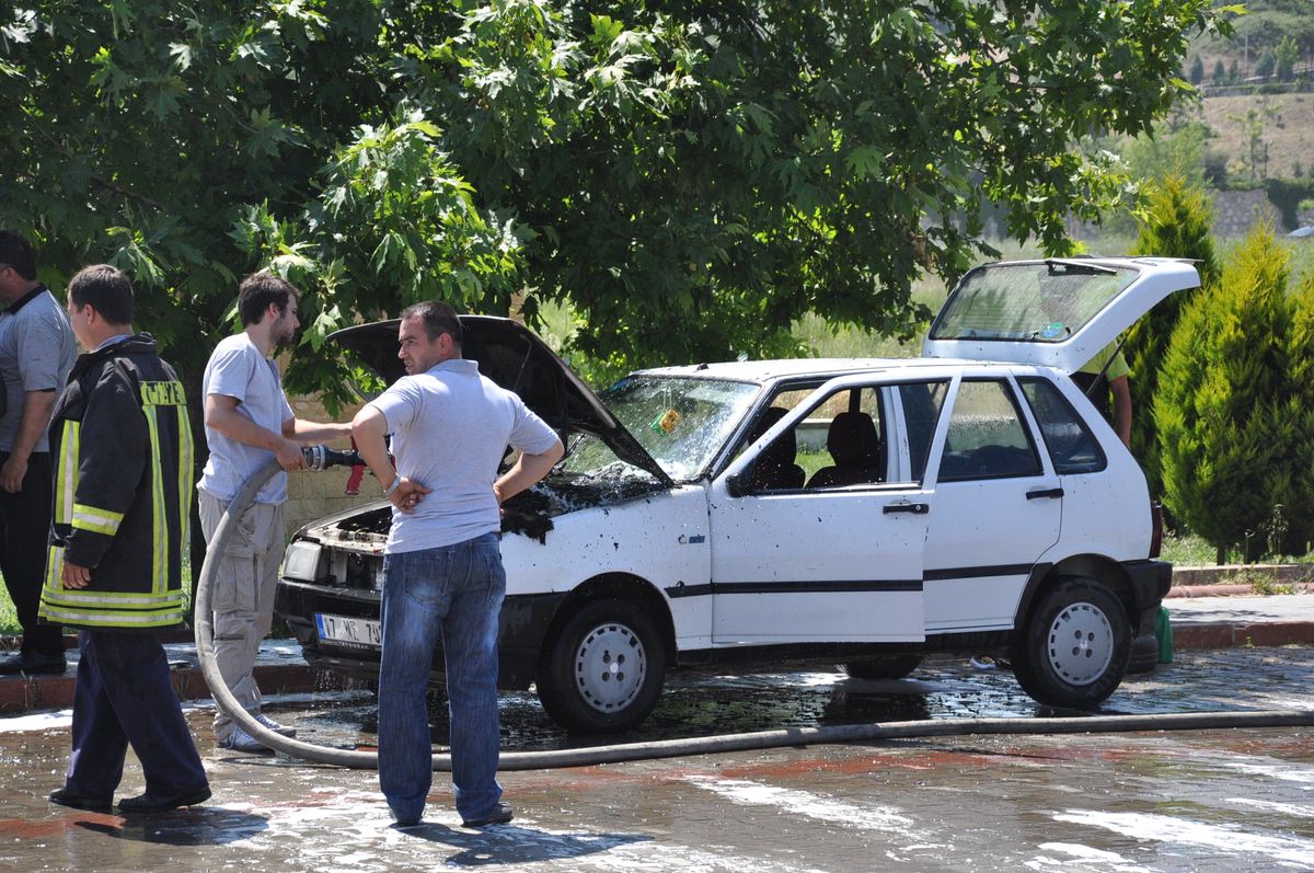Lpg\'li Araçta Çıkan Yangın Korkuttu