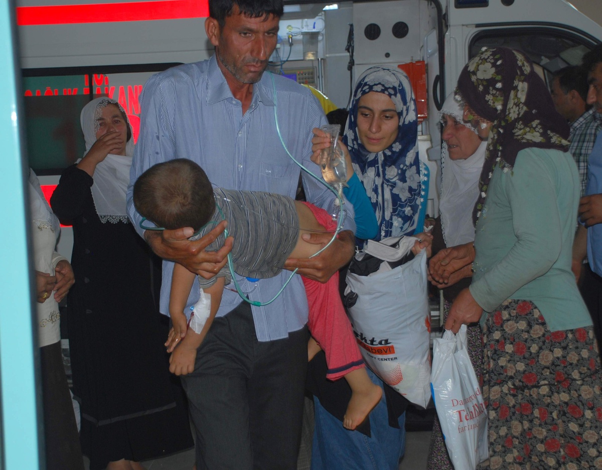Merdivenlerden Yuvarlanan Çocuk Ağır Yaralandı