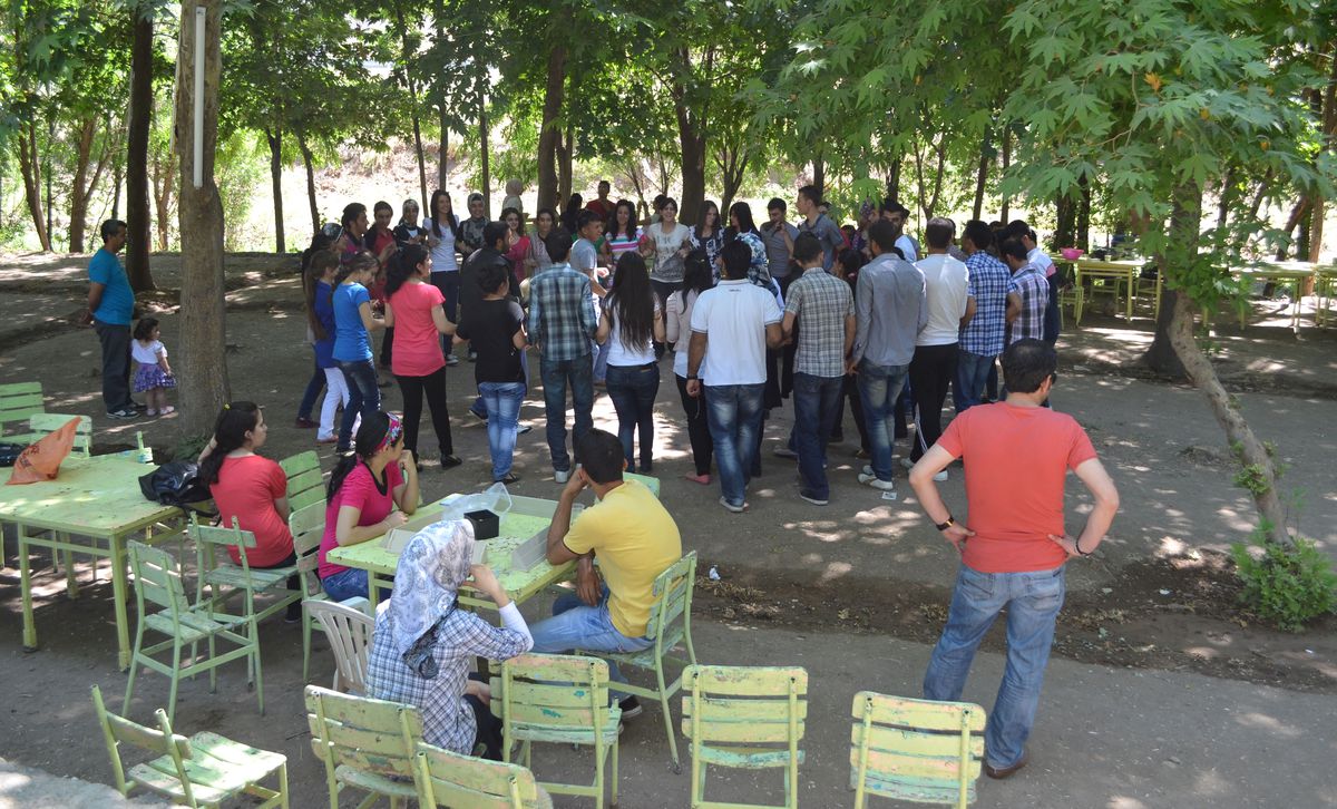 Öğrenciler Piknikle Stres Attı