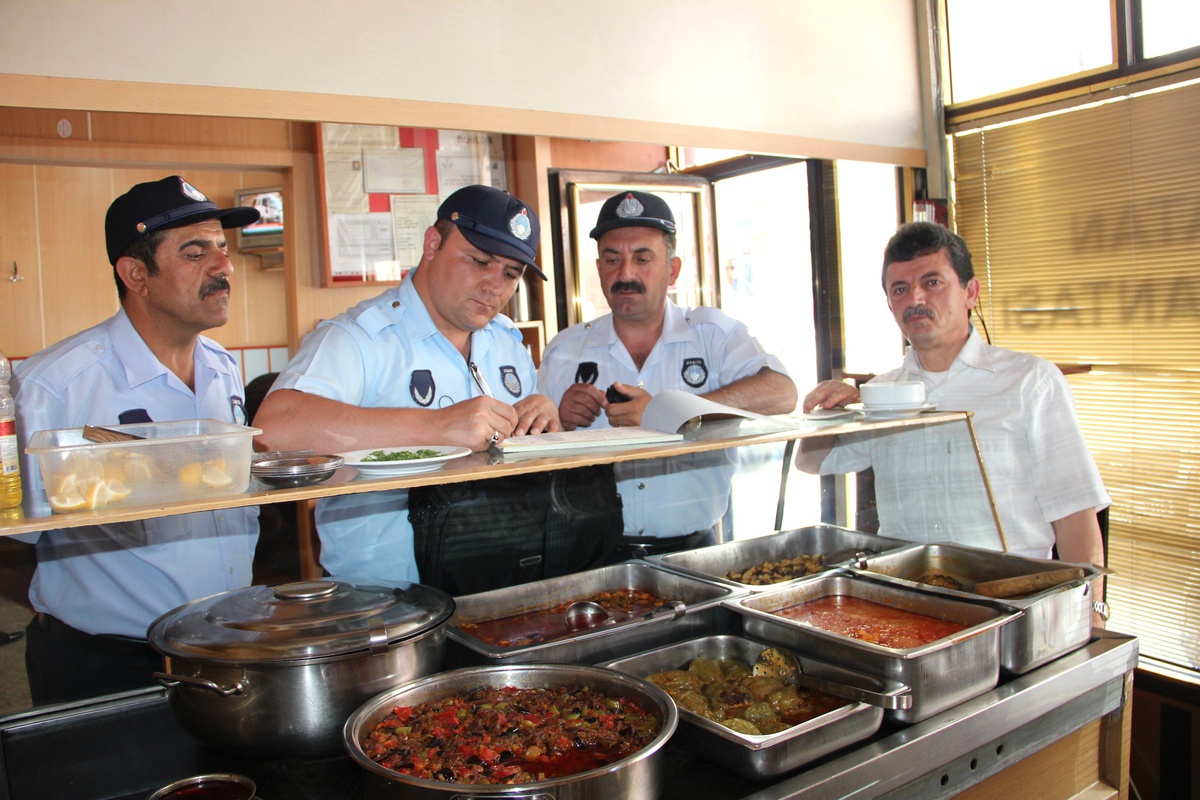 Oltu Belediyesi Zabıta Ekipleri Lokantaları Denetledi