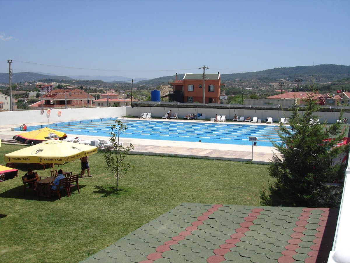 Tsyd Urla Havuzu Sezonu Açtı