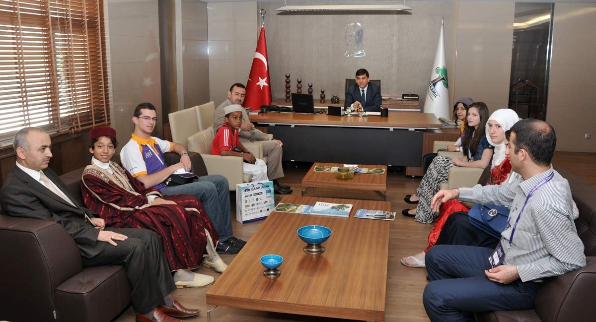 Türkçe Olimpiyatları Öncesi Şehitkamil\'e Ziyaret