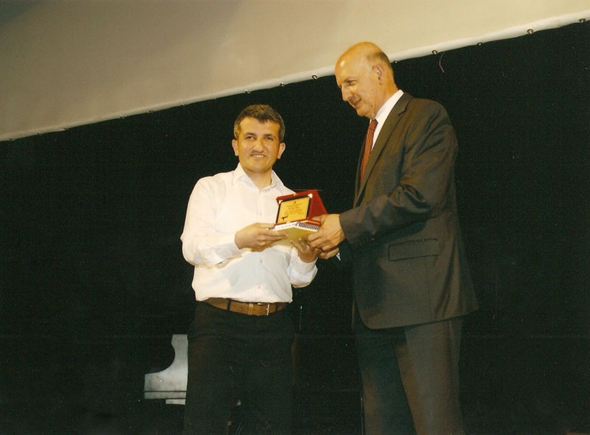 Yrd. Doç. Dr. Engin Kurşun'a Orta Doğu Teknik Üniversitesi Tarafından 'Yılın Tezi Ödülü' Verildi