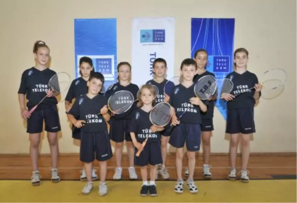 "13 Yaş Altı Balkan Badminton Şampiyonası"