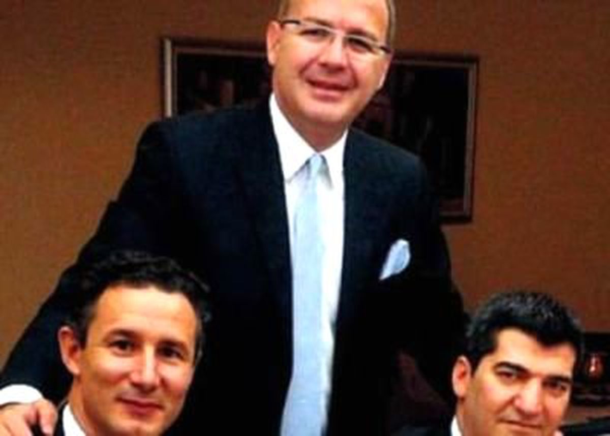 3 Gün Sonra Parayı Getirdi