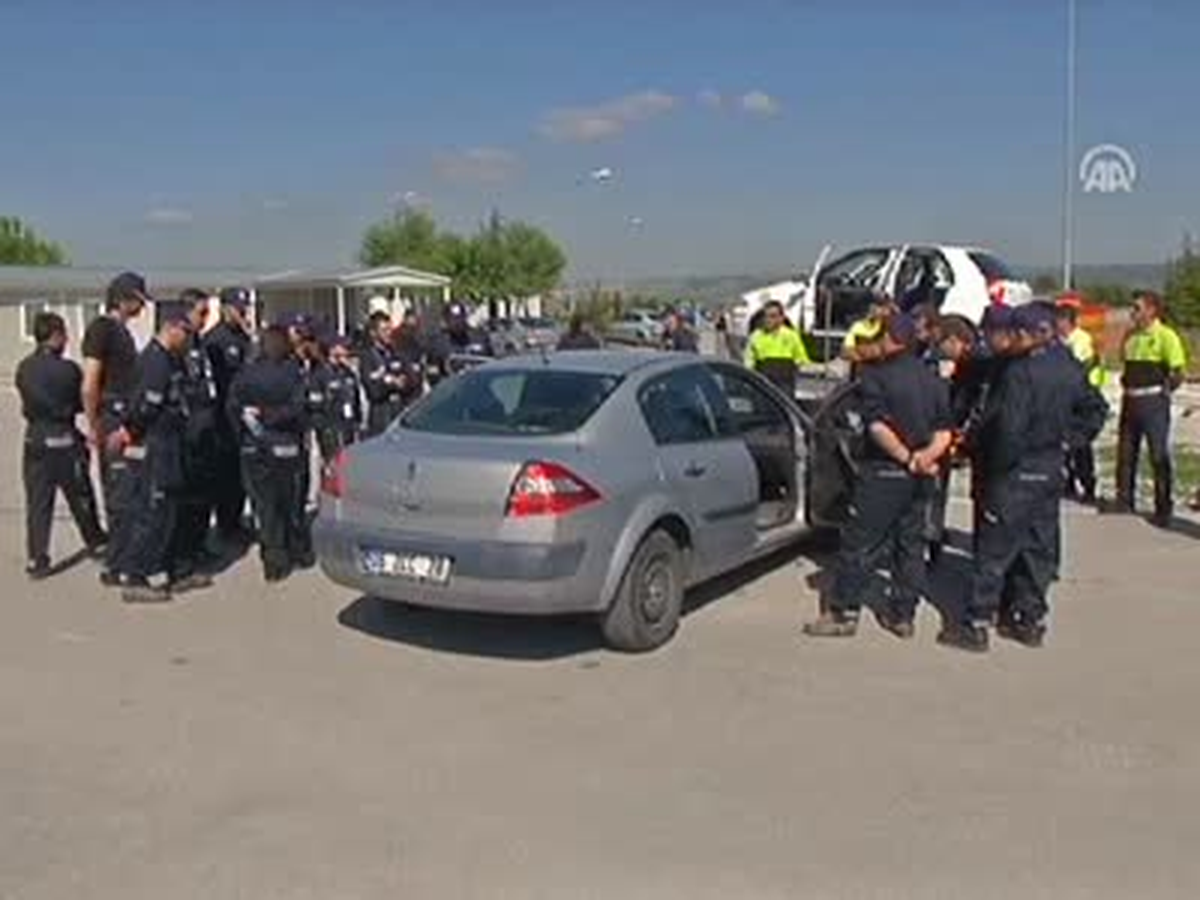 Aa\'da Savaş Muhabirliği Eğitimi