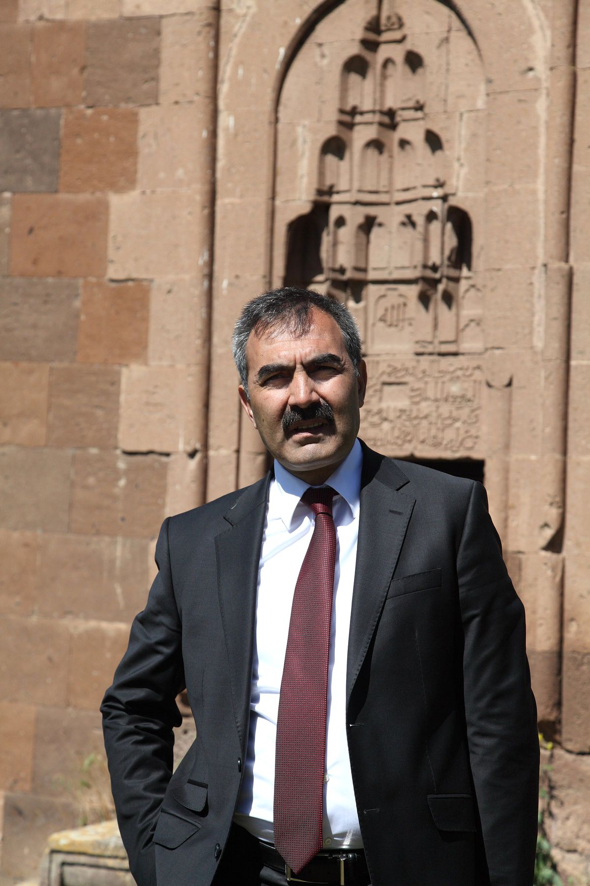 Ahlat Taşına Kumpasmı Var?