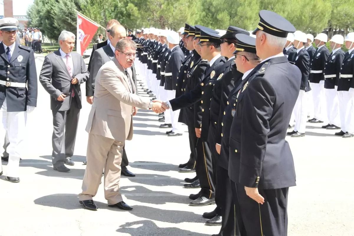 Ali Gaffar Okkan Polis Meslek Yüksek Okulu 10. Dönem Mezunlarını Verdi