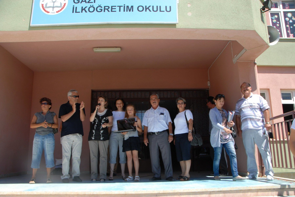 Atık Yağ Toplama Kampanyasında En Fazla Katkı Sağlayan Öğrenciye Ödül