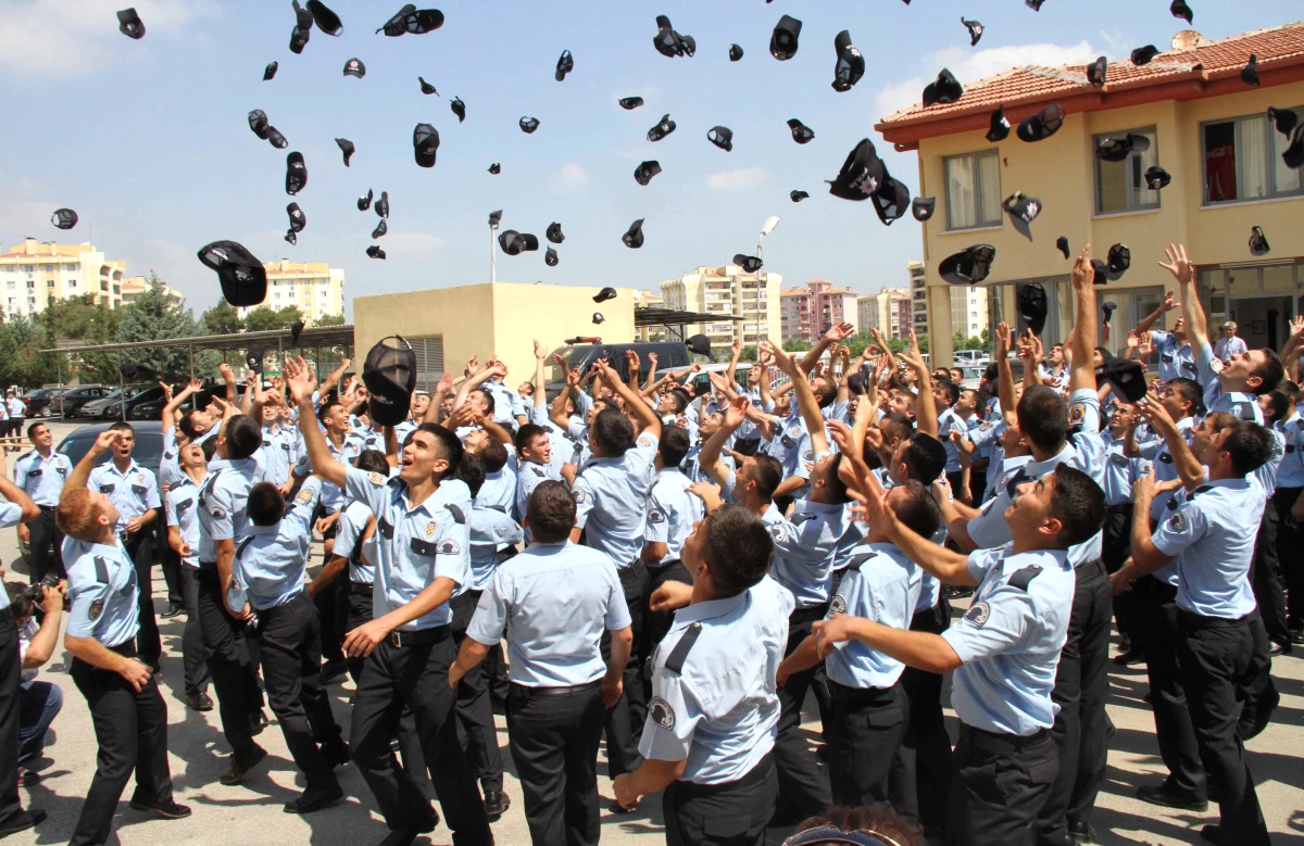 Bağlılık Yemini Edip \'Polis\' Oldular