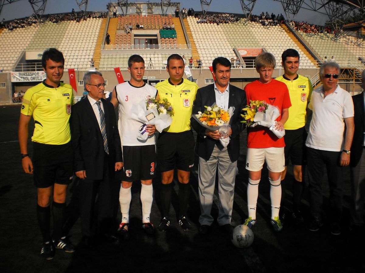 Balkan Futbol Turnuvası Başladı