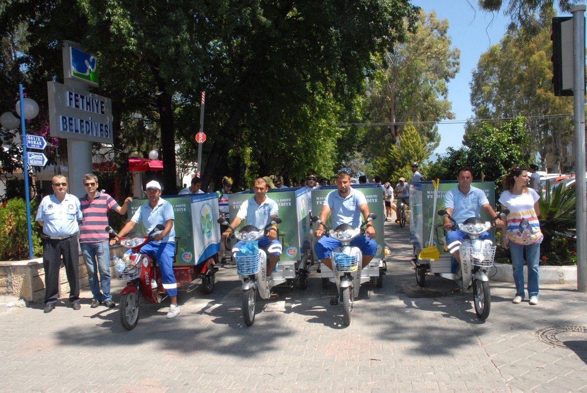 Bisikletliler Fethiye\'yi Temizledi