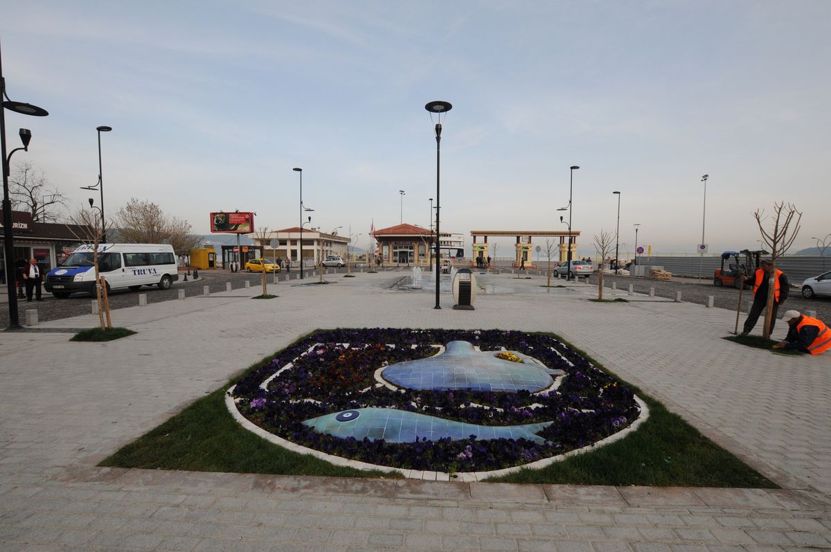 Çanakkale\'de Servis Araçları İskeleden Yolcu Alamayacak